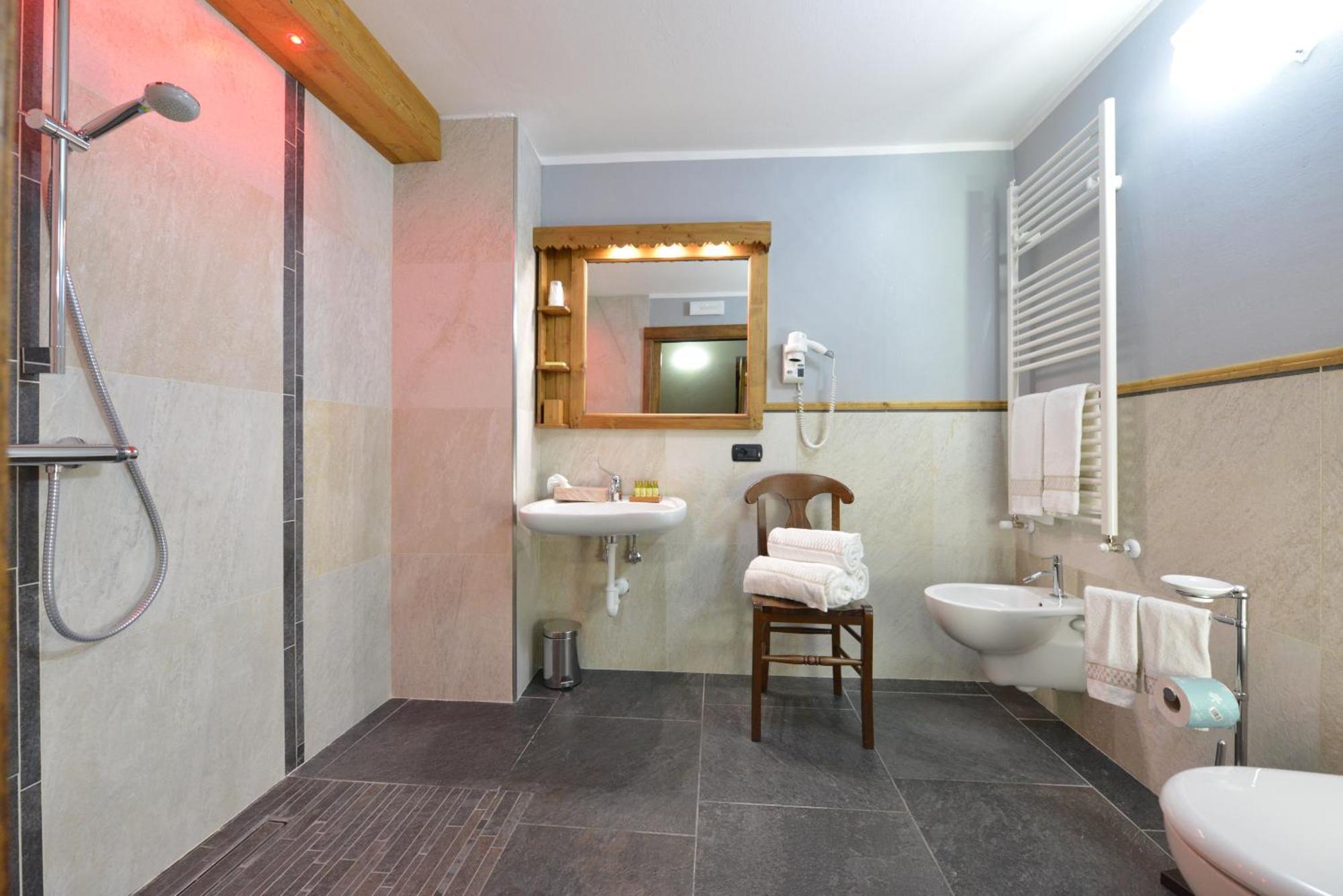 Mollino Rooms Breuil-Cervinia Ngoại thất bức ảnh